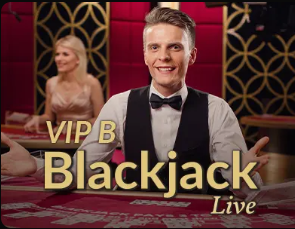 居莱尔社媒：距离梦想成真只差最后一场比赛了，一起加油❤️🤍